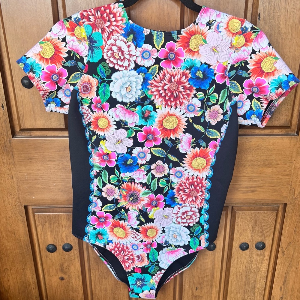 NWT‎ Johnny Was Cut Out Neoprene One Piece Women's Swimsuit Surf Suit Sample Tag